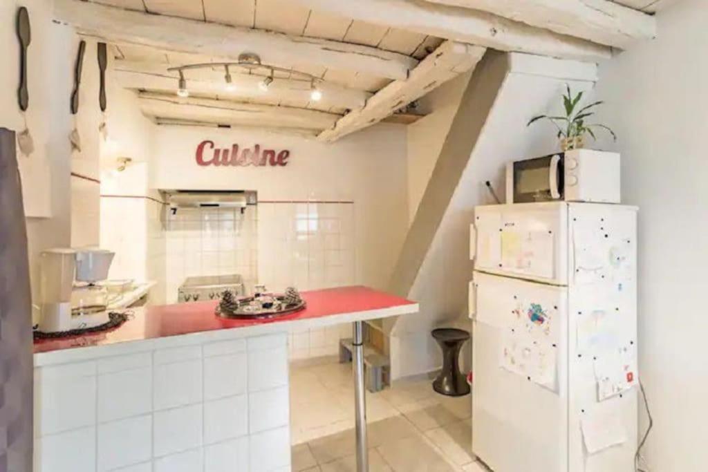 Le Gambetta - Nouveau Proprietaire Estissac Luaran gambar